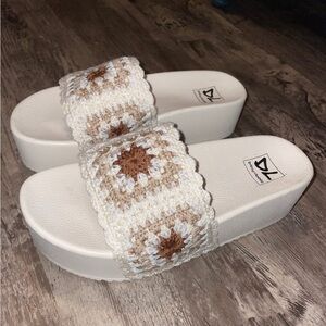 Dirty Laundry crochet platform slides